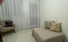 Apartamento Inteiro 02 Quartos, No Terreo - Hospeda Confortavelmente Ate 6 Pessoas - Ipatinga -Mg