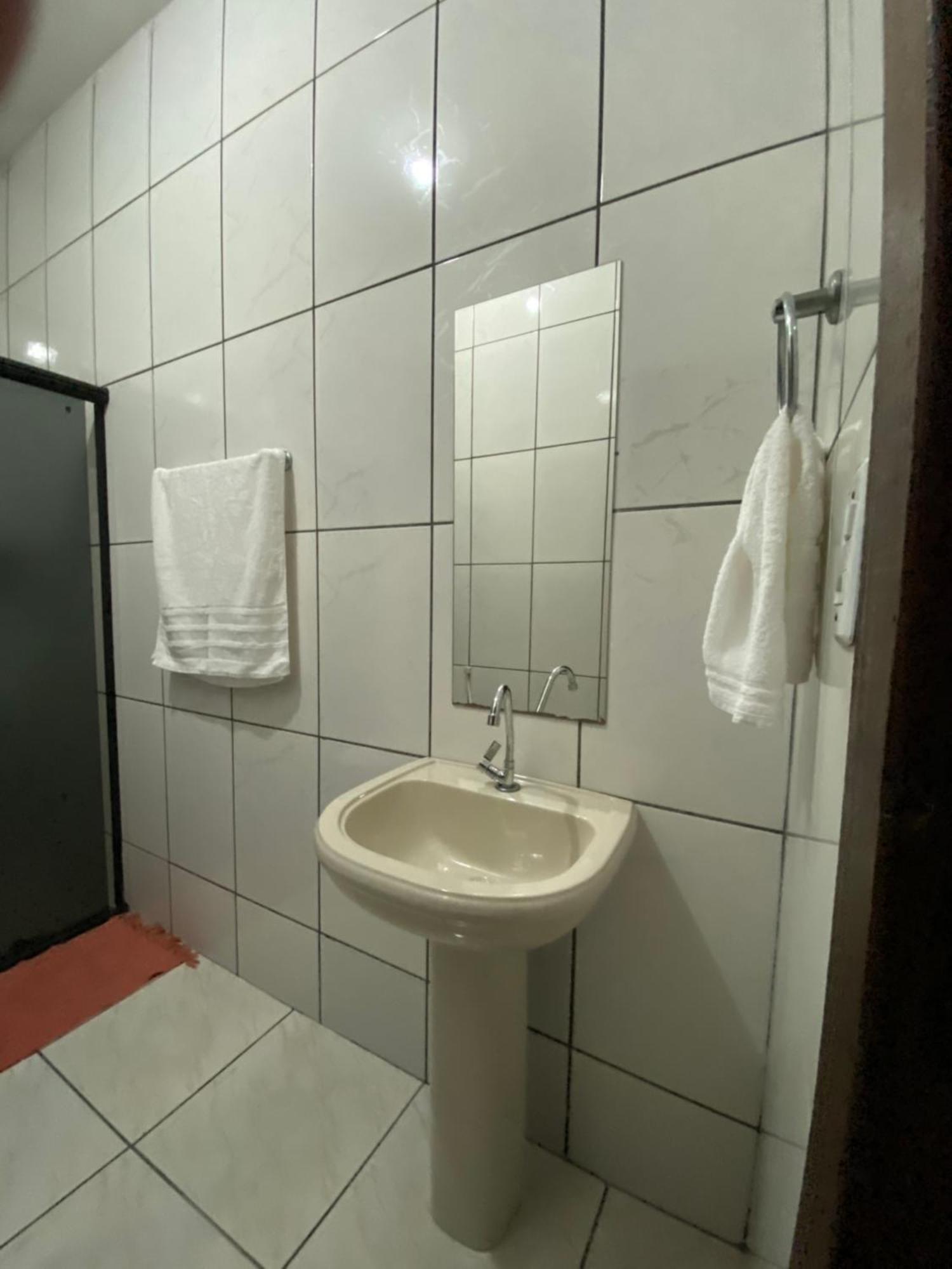 Apartamento Inteiro 02 Quartos, No Terreo - Hospeda Confortavelmente Ate 6 Pessoas - Ipatinga -Mg Exterior foto